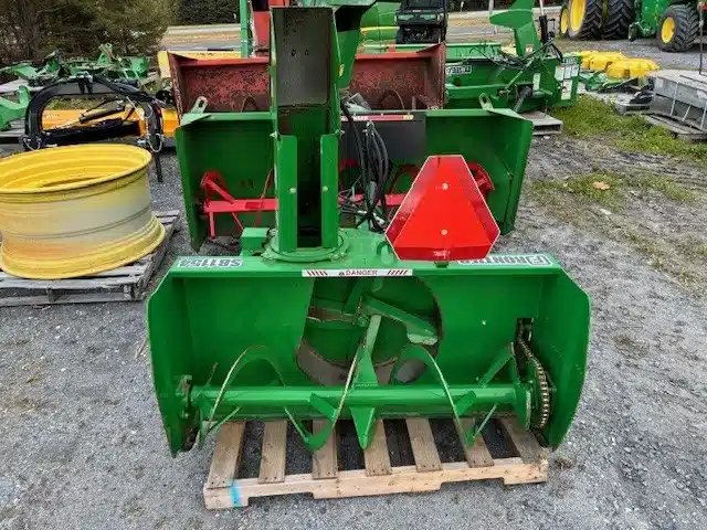Gallery image 2 for Used 2020 Frontier SB1154 Snow Blower