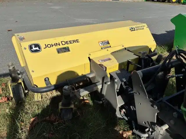 Gallery image 2 for Used 2017 John Deere 52" BROOM Sweeper