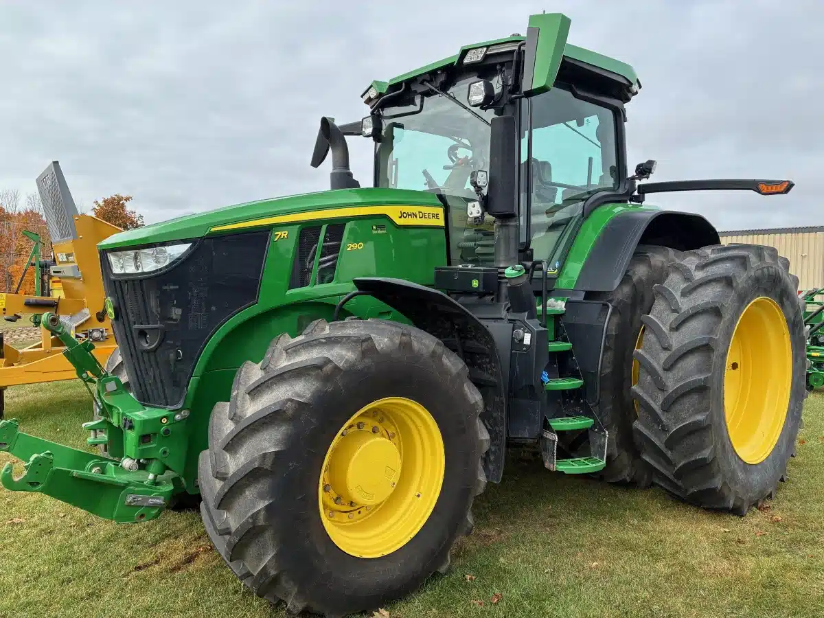 Gallery image 2 for 2021 John Deere 7R 290 Tractor