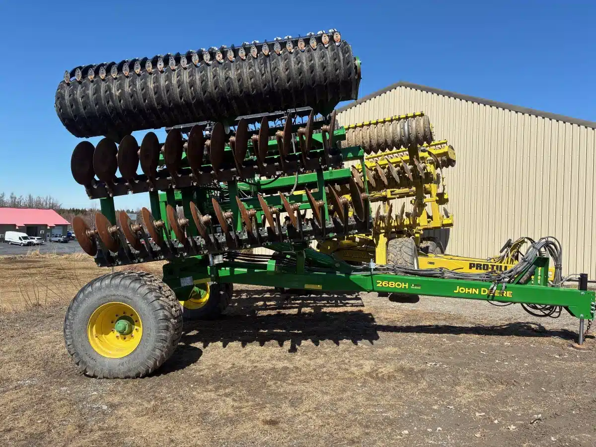 Gallery image 1 for 2020 John Deere 2680H Disc High Speed