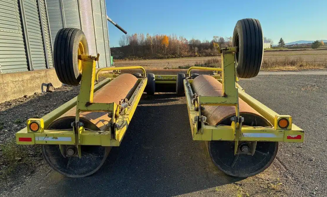 Gallery image 2 for 2003 Degelman LR7645 Land Roller