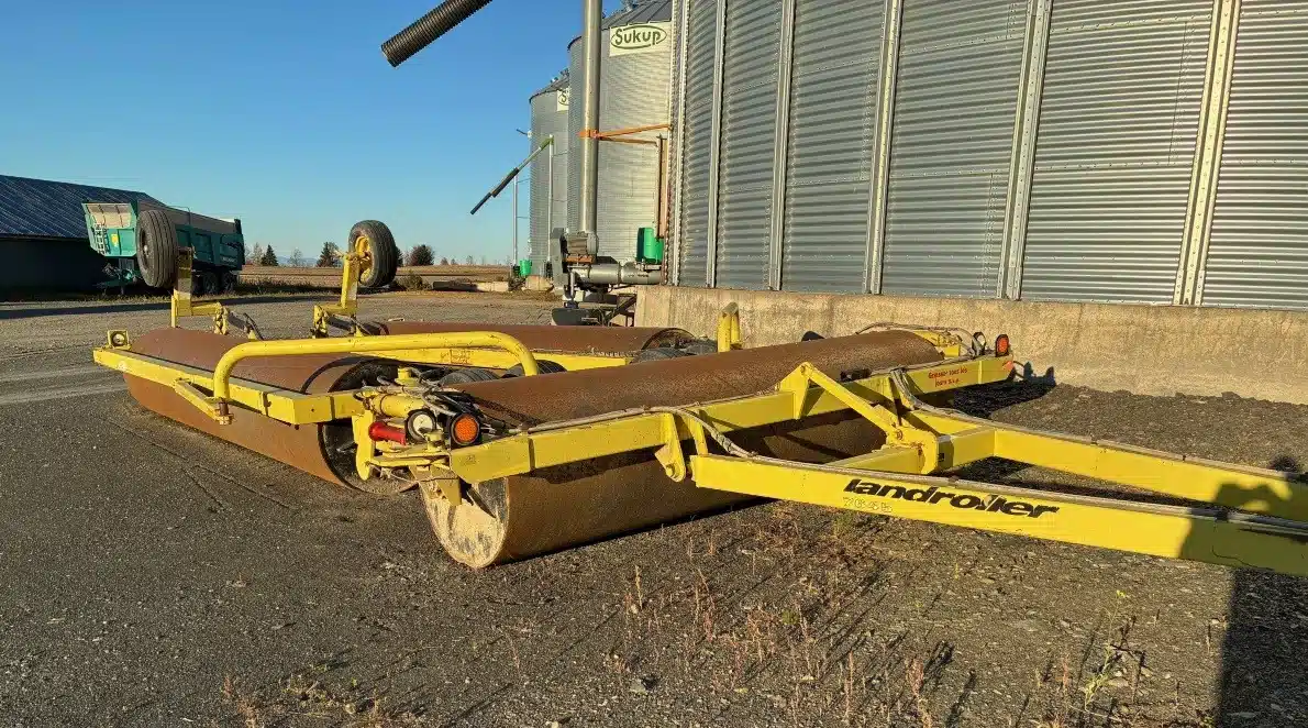 2003 Degelman LR7645 Land Roller