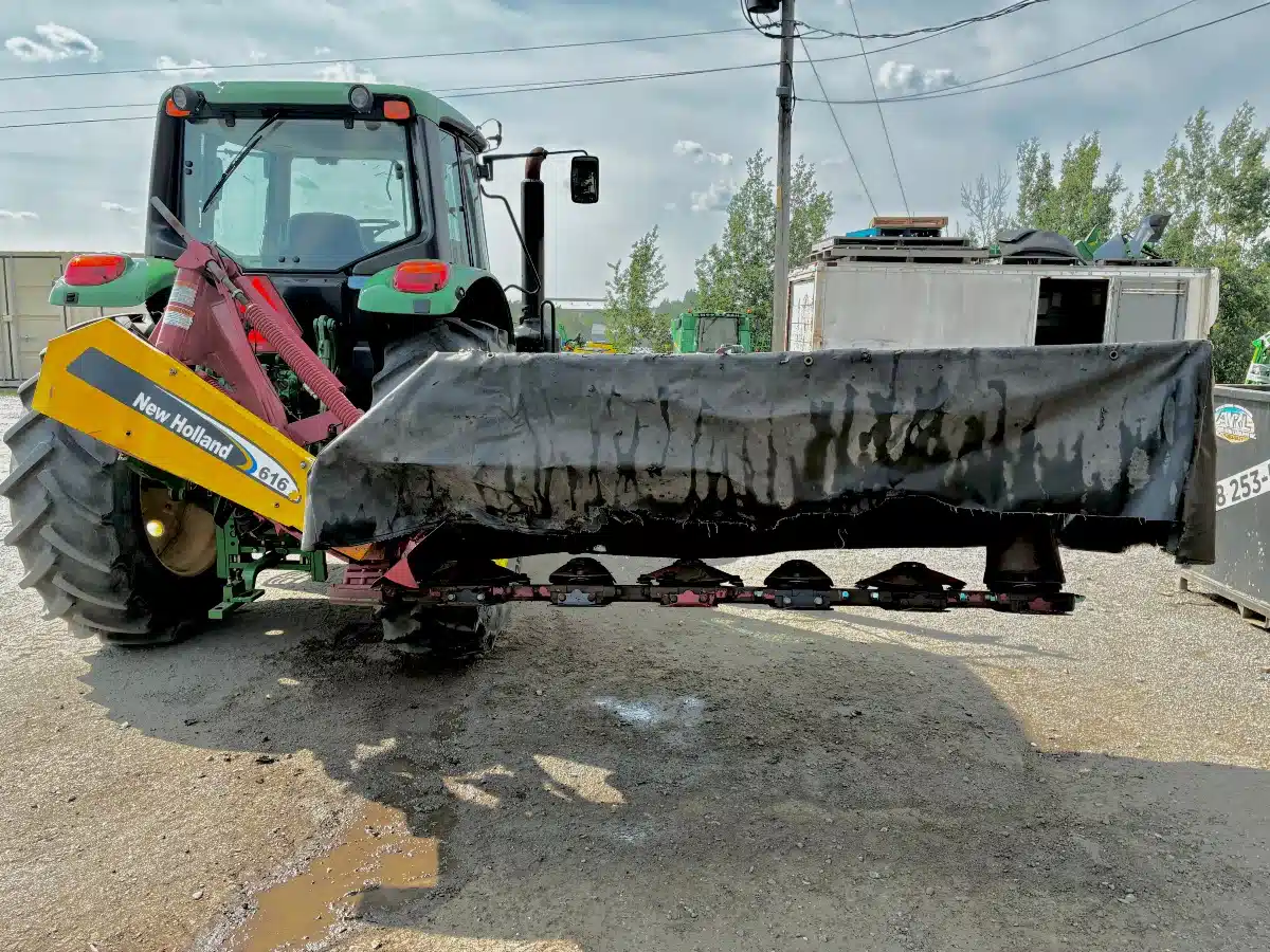 Photo de la Galerie 2 pour New Holland 616 Faucheuse à disques