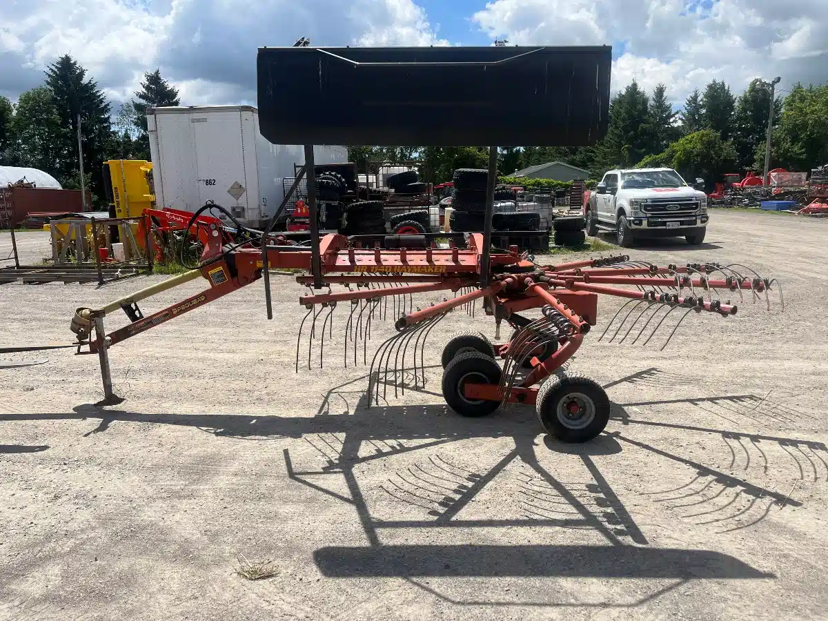 Used 2011 Pequea HR1140 Rake