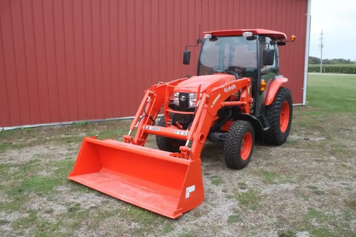 Gallery image 2 for Used 2022 Kubota L6060 Tractor