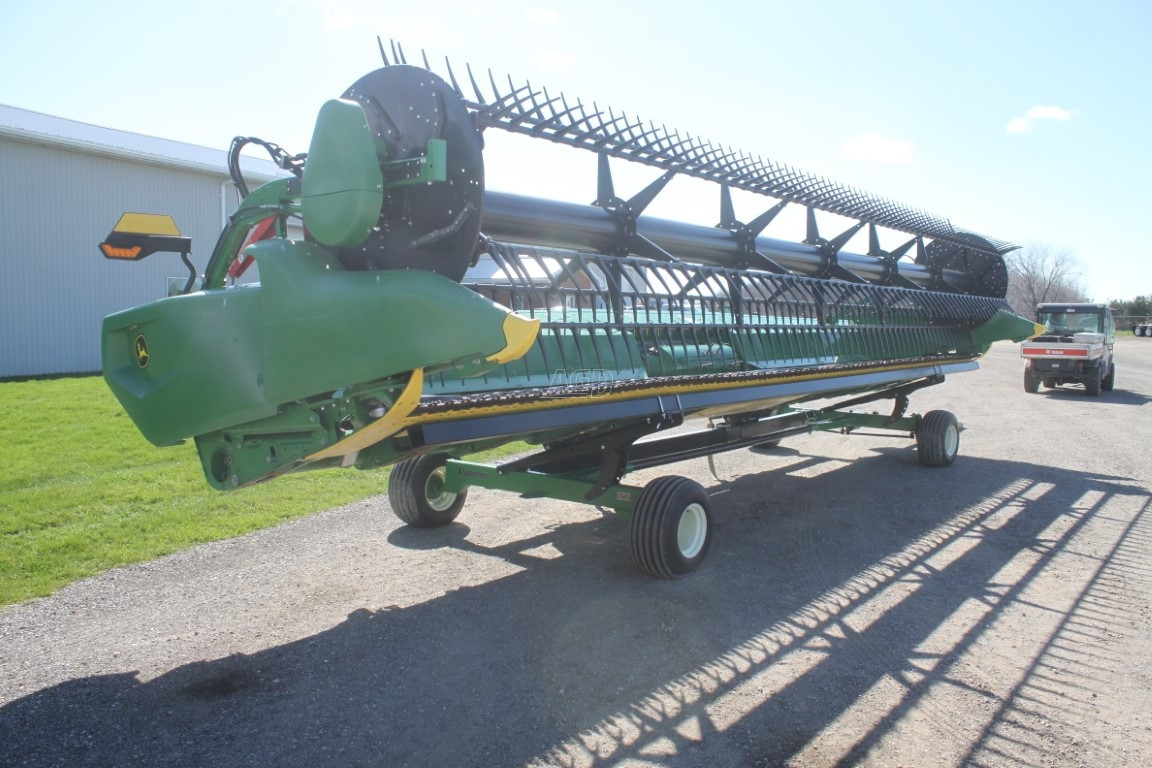Gallery image 2 for Used 2021 John Deere RD30F Header - Flex