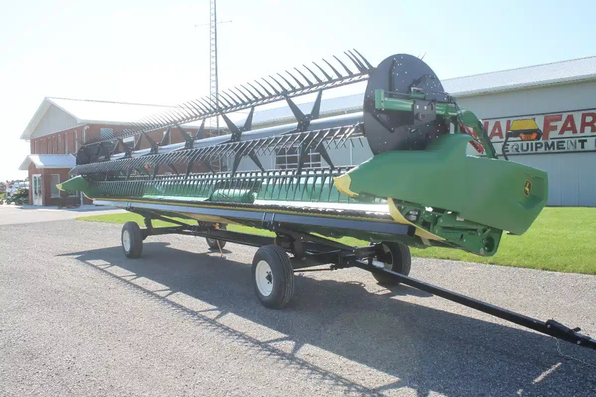 Gallery image 1 for Used 2023 John Deere RD35F Header - Flex Draper