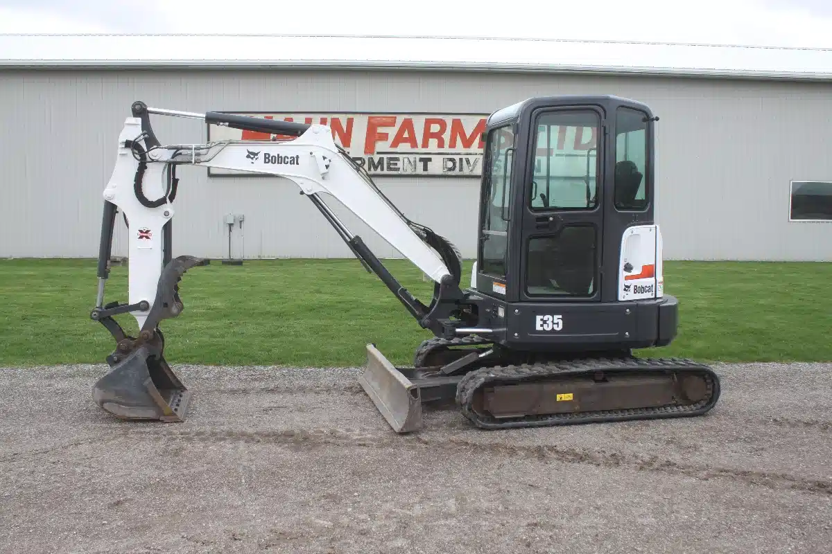 Gallery image 1 for Used 2014 Bobcat E35 Excavator