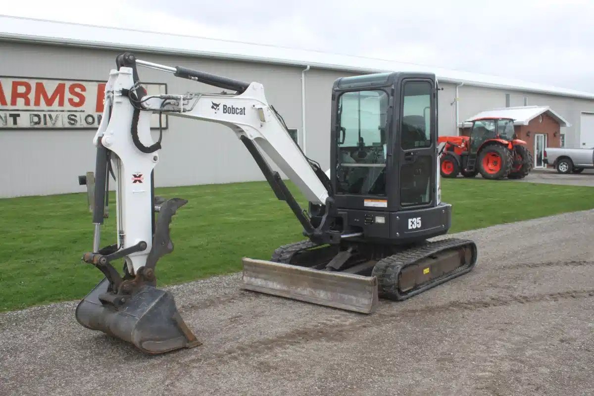 Gallery image 2 for Used 2014 Bobcat E35 Excavator