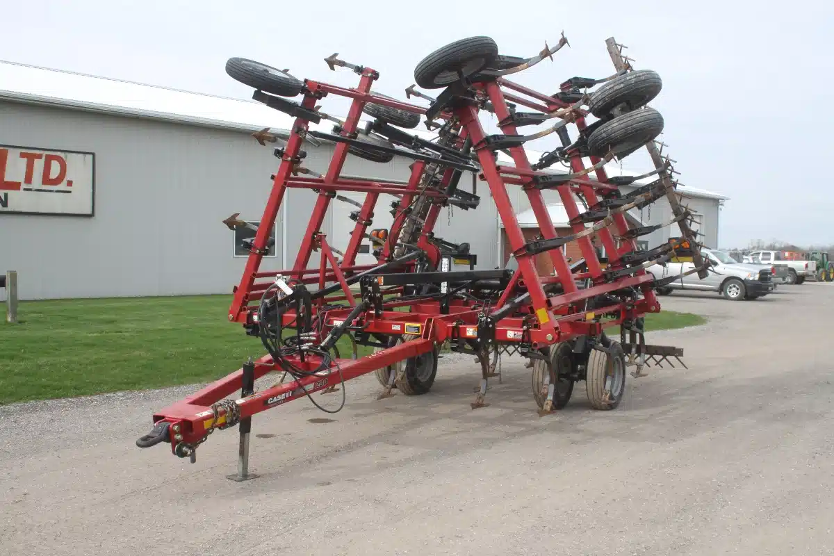 Gallery image 2 for Used 2014 Case IH TIGERMATE 200 Cultivator