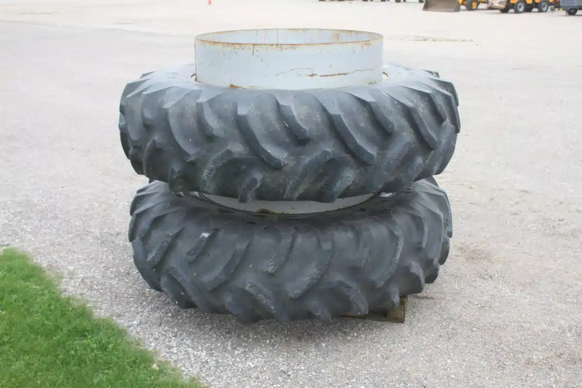 Gallery image 1 for Used Goodyear 18.4x38 Duals