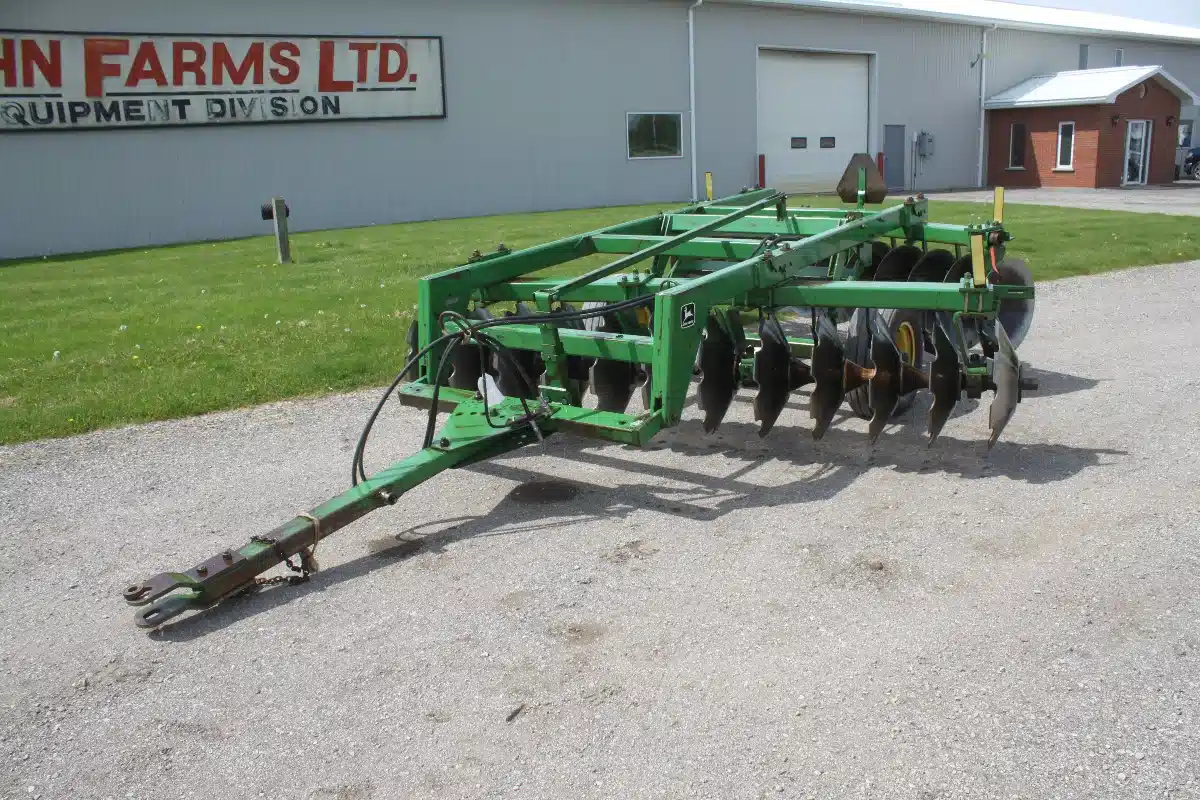 Gallery image 2 for Used John Deere 425 Disc