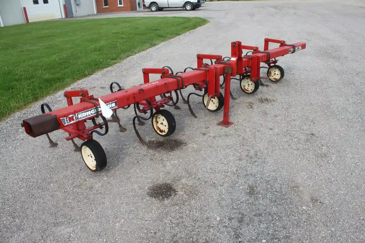 Gallery image 2 for Used Kongskilde TRIPLE K VIBROCROP Row Crop Cultivator