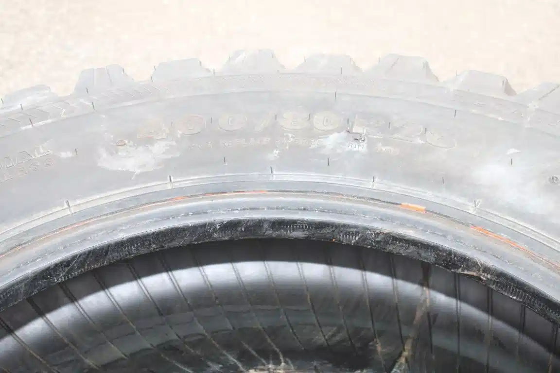 Gallery image 2 for Used Nokian 400/80R28 Tires