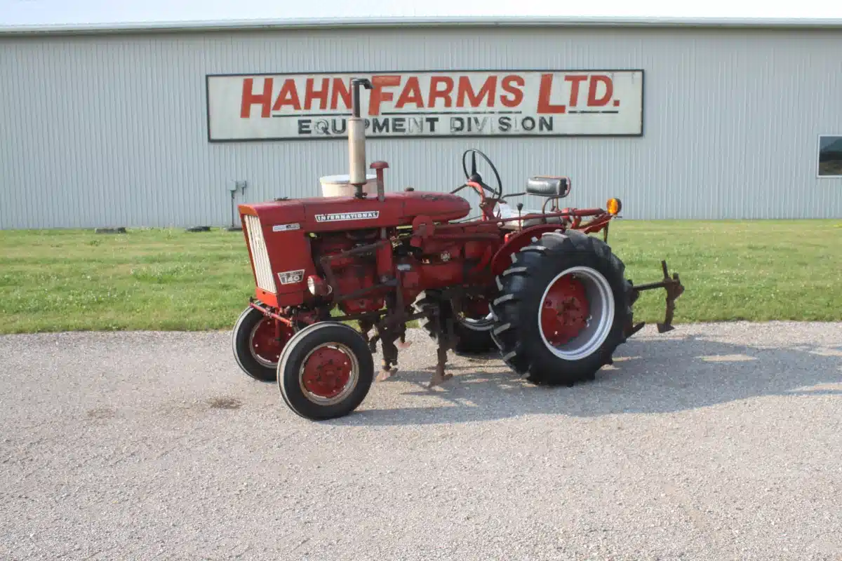 Gallery image 1 for Used International Harvester 140 Tractor