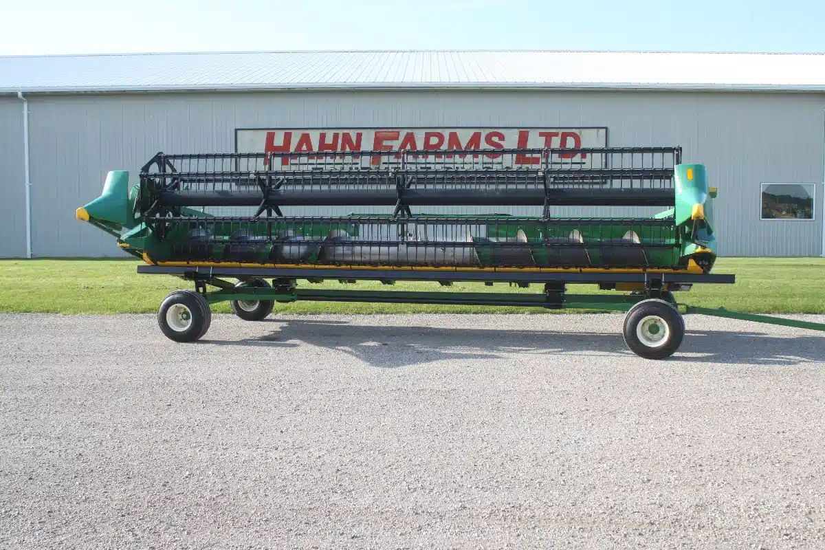 Gallery image 1 for Used John Deere 922F Header - Flex