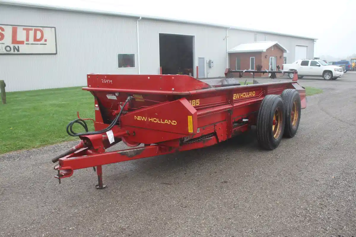Gallery image 2 for Used New Holland 185 Manure Spreader