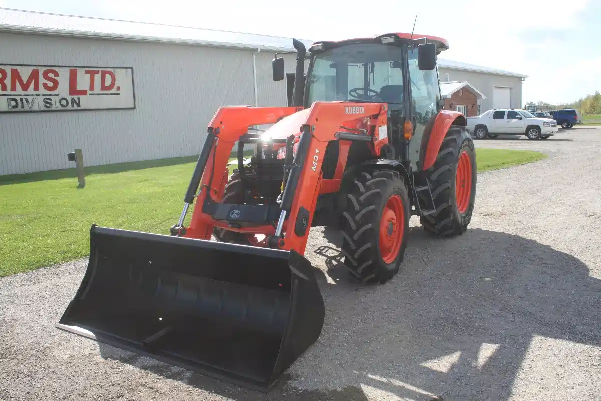 Gallery image 2 for Used 2016 Kubota M5-091 Tractor