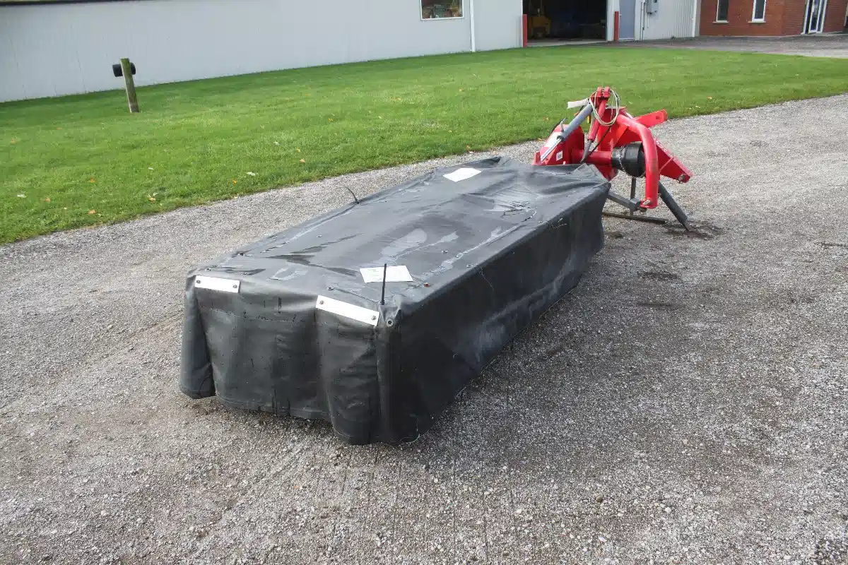 Gallery image 2 for Used Massey Ferguson 1327 Disc Mower