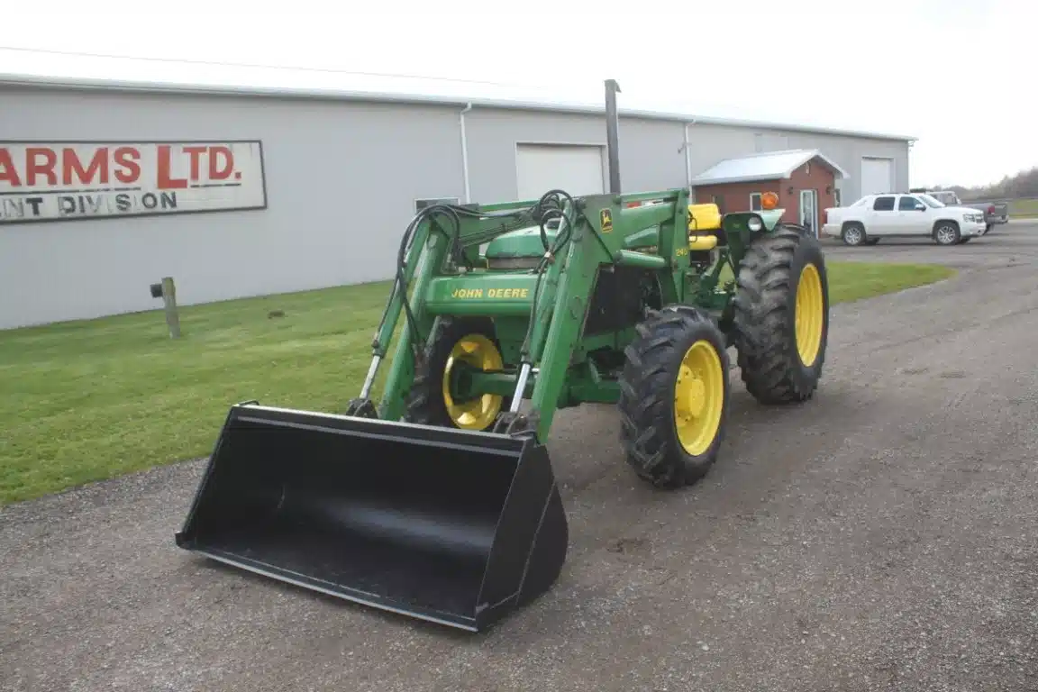 Gallery image 2 for Used John Deere 2555 Tractor