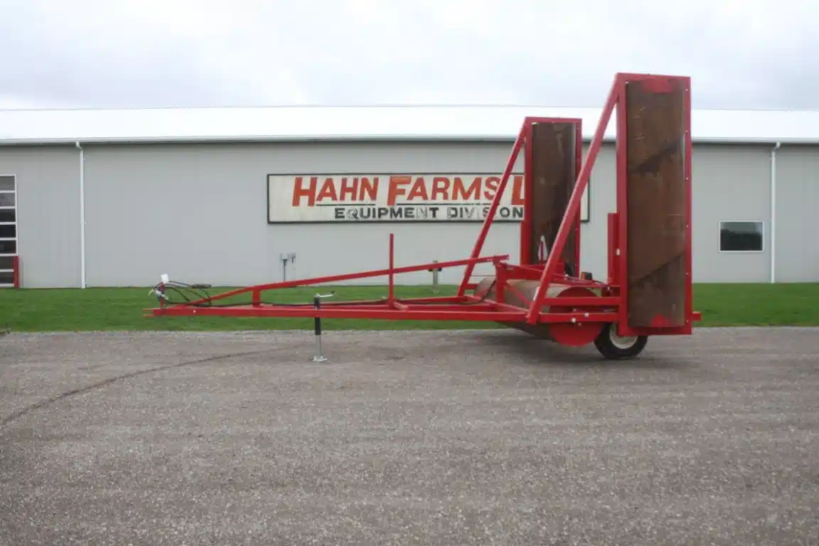 Gallery image 1 for New 2025 R&R Metal Fabricating 32FT Land Roller