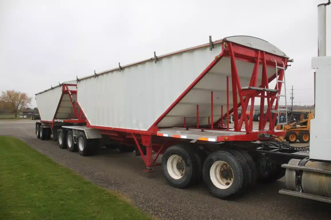 Gallery image 2 for Used 2011 Lode King B-Train Trailer - Grain