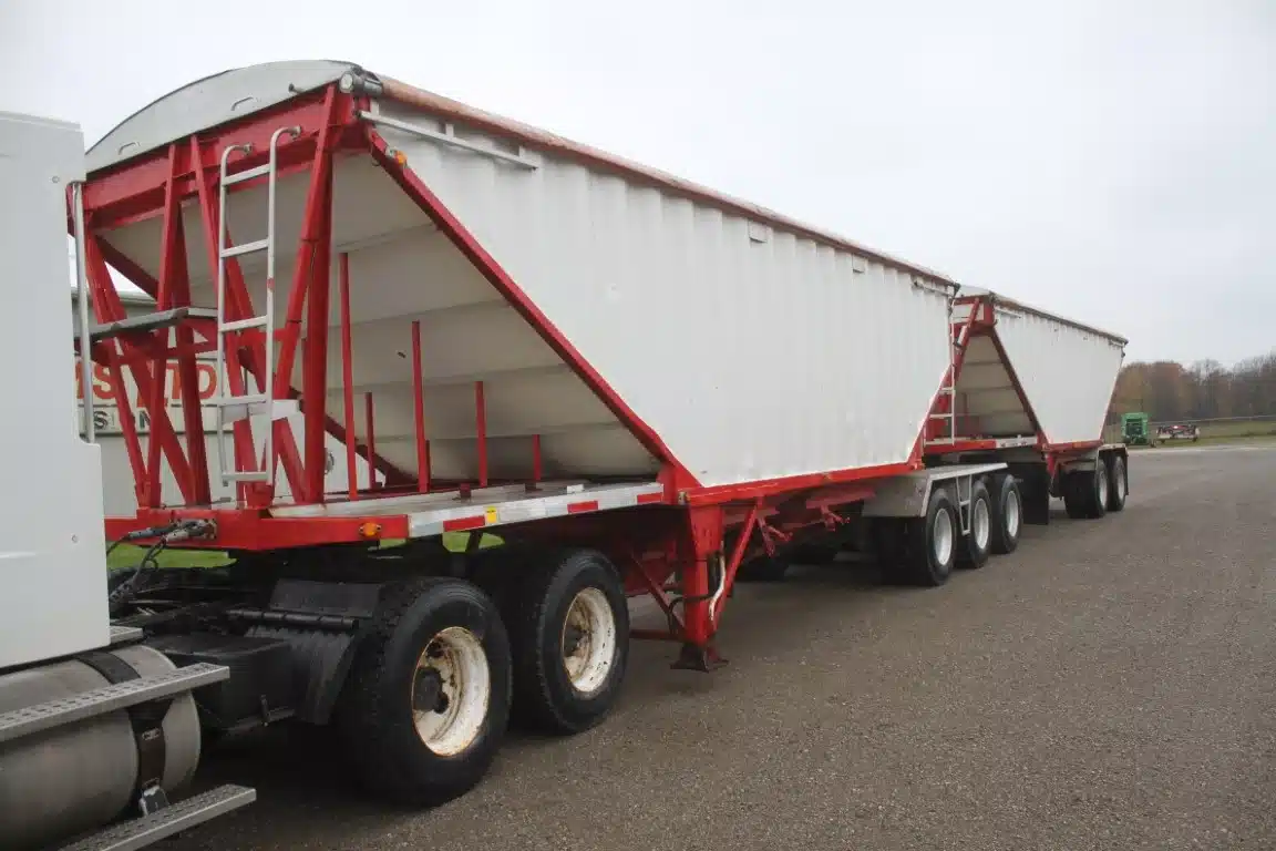 Used 2011 Lode King B-Train Trailer - Grain
