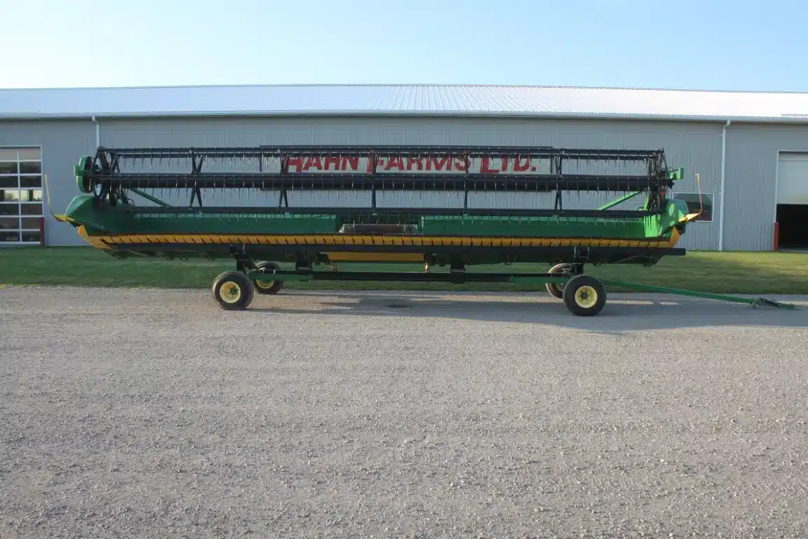 Gallery image 1 for Used 2014 John Deere 630F Header - Draper