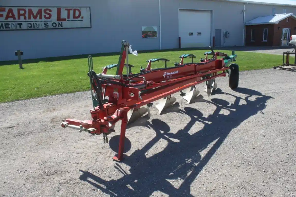 Gallery image 2 for Used Kverneland BB100 Plow