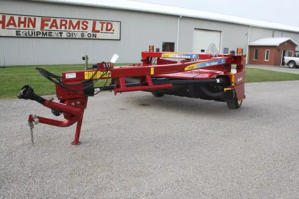 Gallery image 2 for Used 2018 New Holland 7230 Disc Mower Conditioner