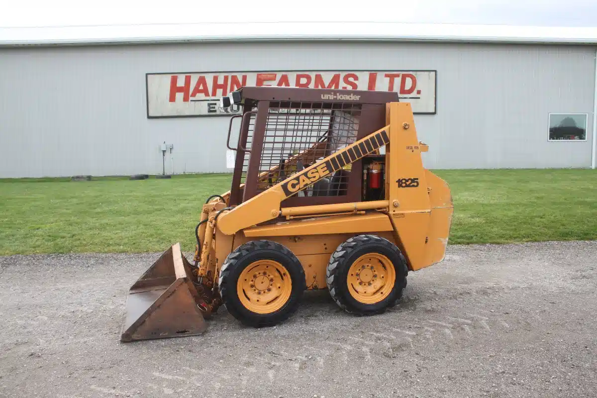 Gallery image 1 for Used Case 1825 Skid Steer