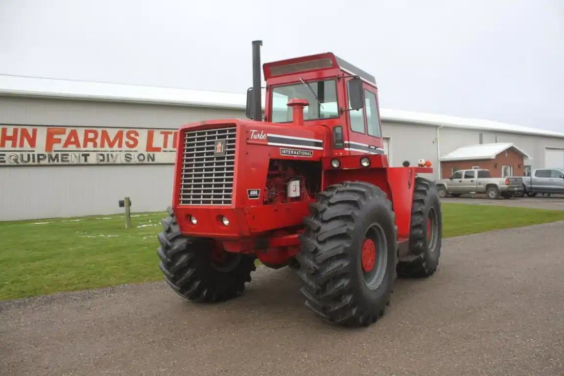 Gallery image 2 for Used International Harvester 4166 Tractor