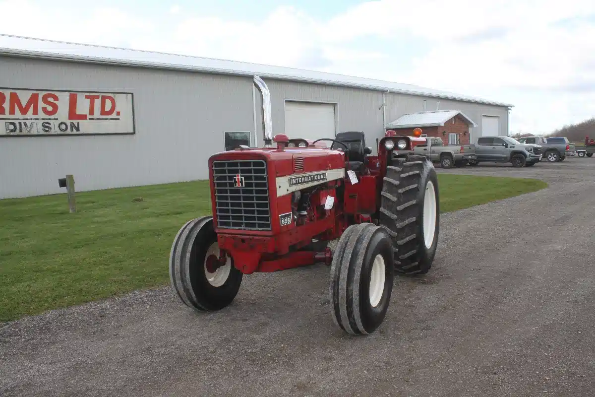 Gallery image 2 for Used International Harvester 656 Tractor