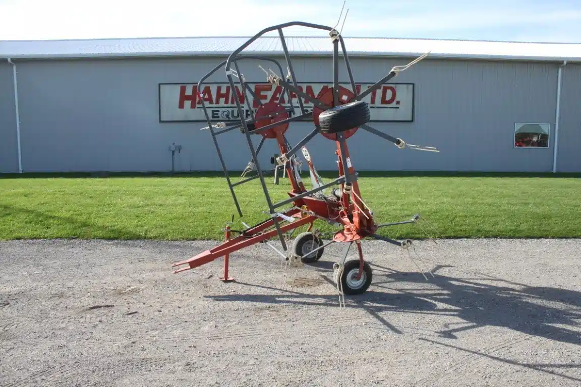 Gallery image 1 for New Rhino Ag PT419H Tedder