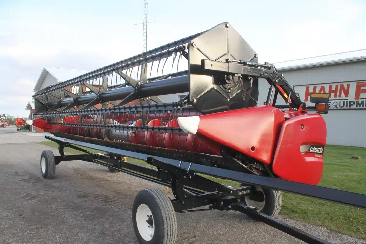 Gallery image 1 for Used Case IH 3020 Header - Flex