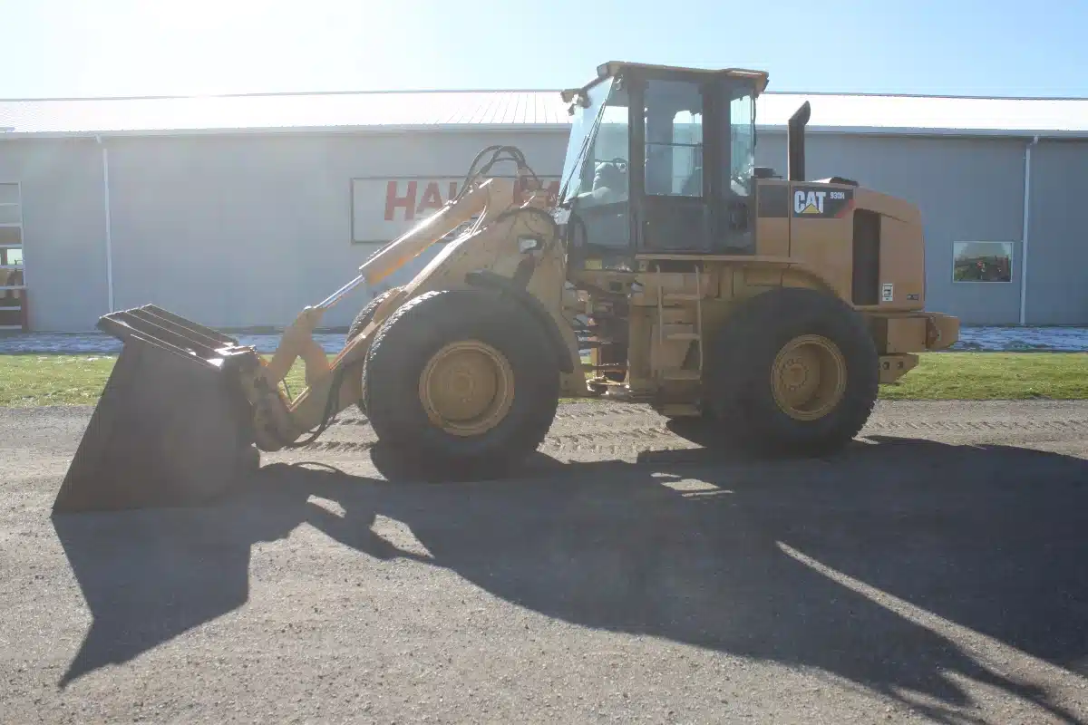 Gallery image 1 for Used 2016 Caterpillar 930H Wheel Loader