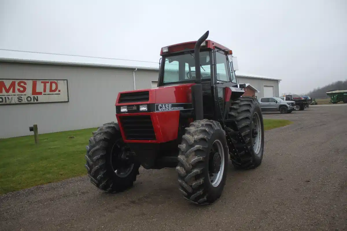 Gallery image 2 for Used Case IH 2290 Tractor