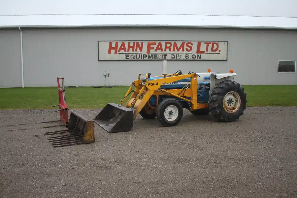 Used Ford 4600 Tractor