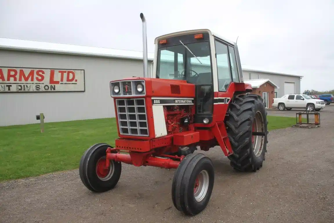 Gallery image 2 for Used International Harvester 886 Tractor