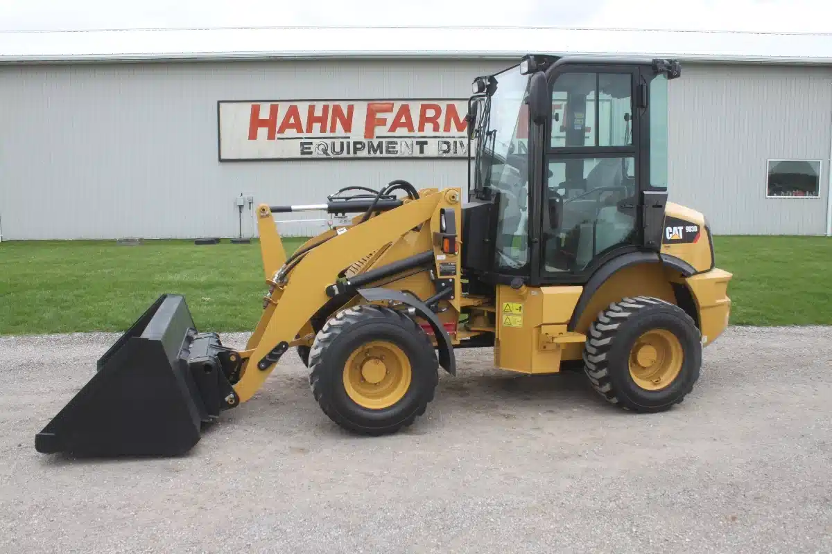 Photo de la Galerie 1 pour 2018 Caterpillar 903D Chargeur sur roues