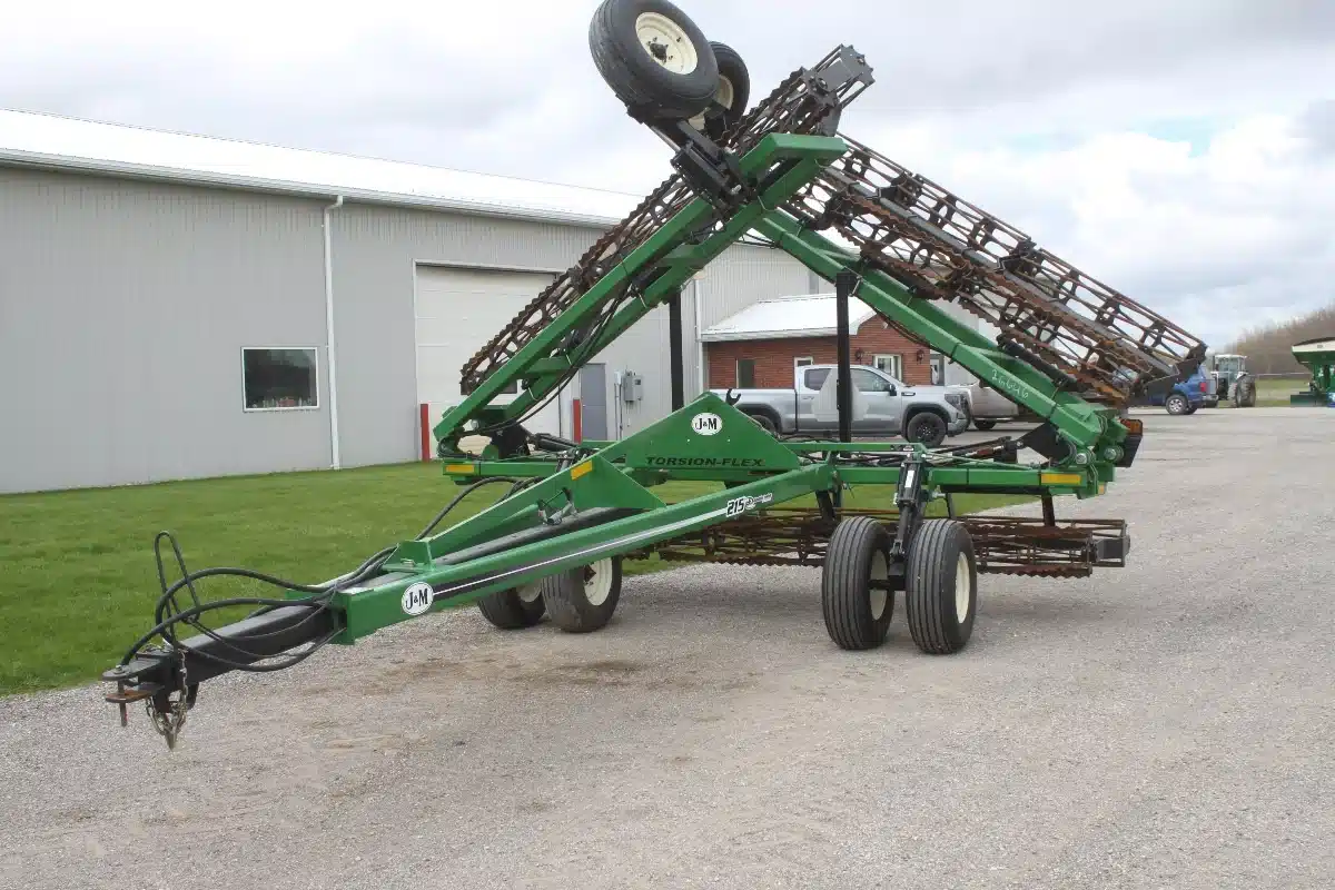 Photo de la Galerie 2 pour 2024 J&M TF215 herse rotative