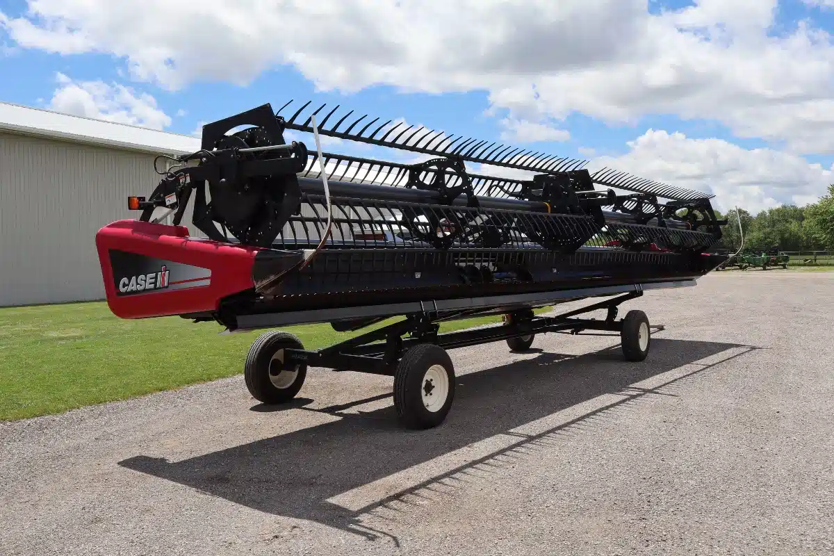 Gallery image 2 for Case IH 2162 Header - Draper