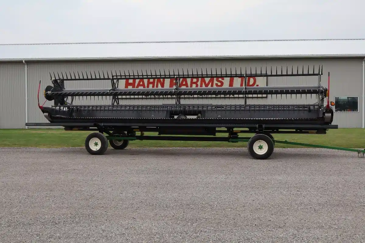 Gallery image 2 for 2019 Gleaner 9255 Header - Draper