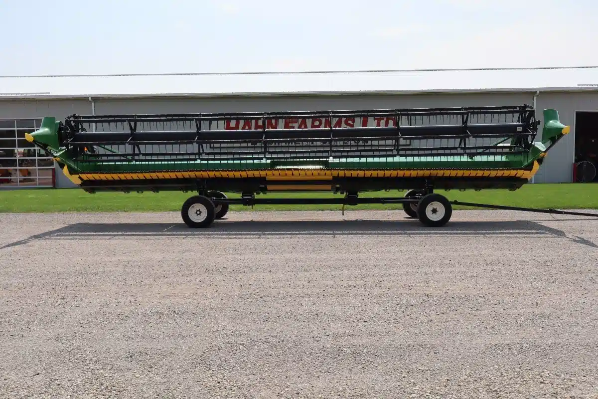 Gallery image 2 for 2012 John Deere 635FD Header - Draper