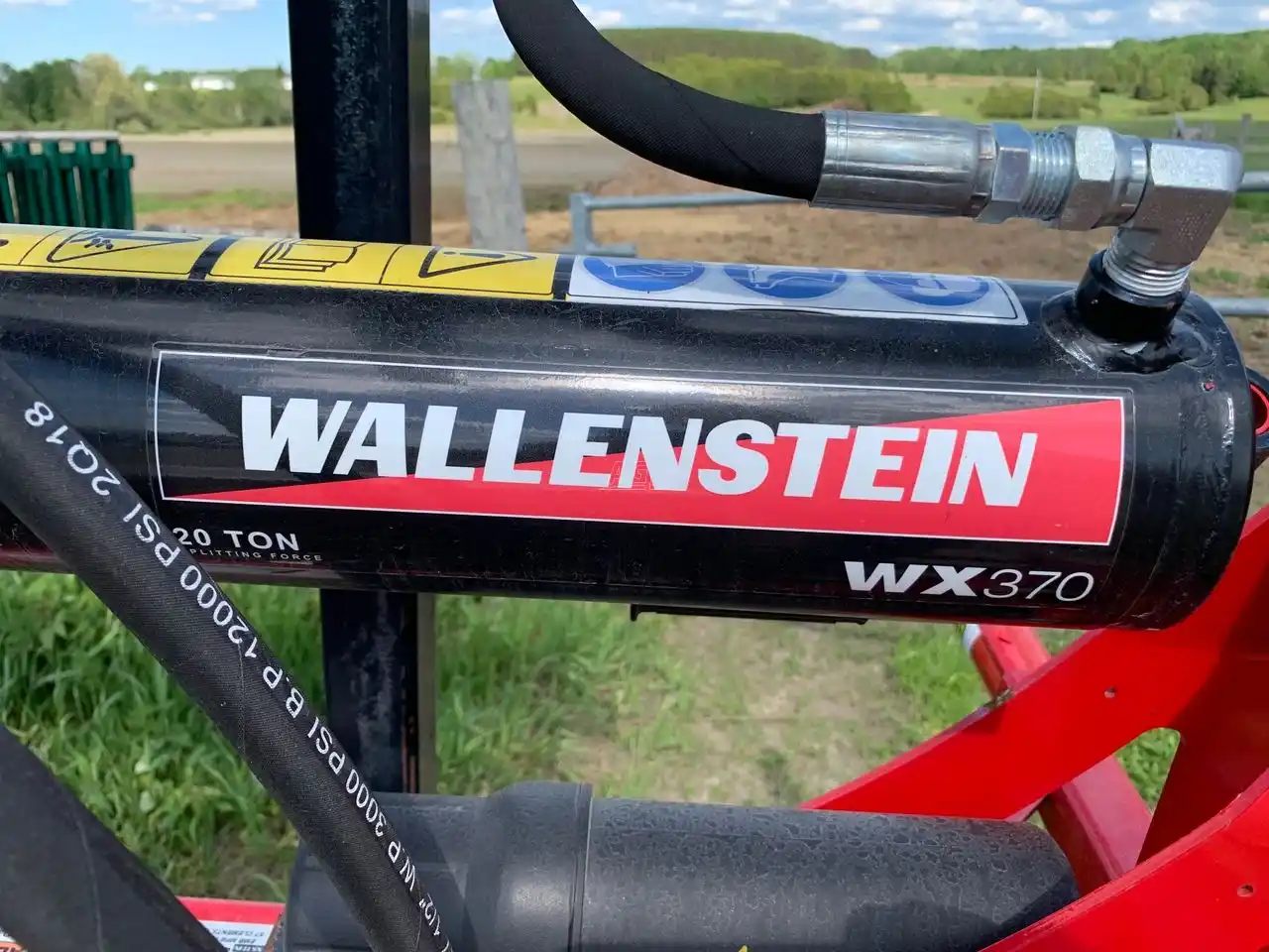 Gallery image 2 for New 2021 Wallenstein WX370 Wood Splitter