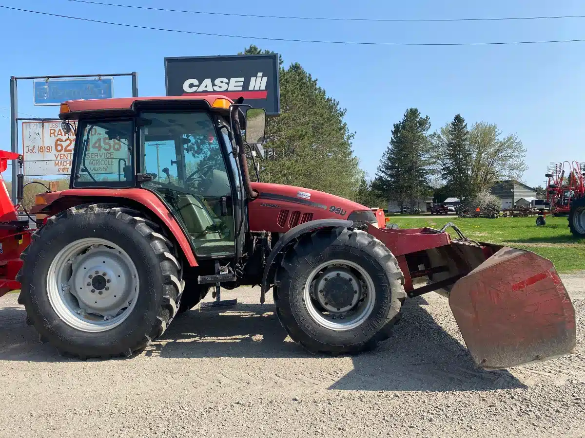 Gallery image 1 for Used 2014 Case IH FARMALL 95U Tractor