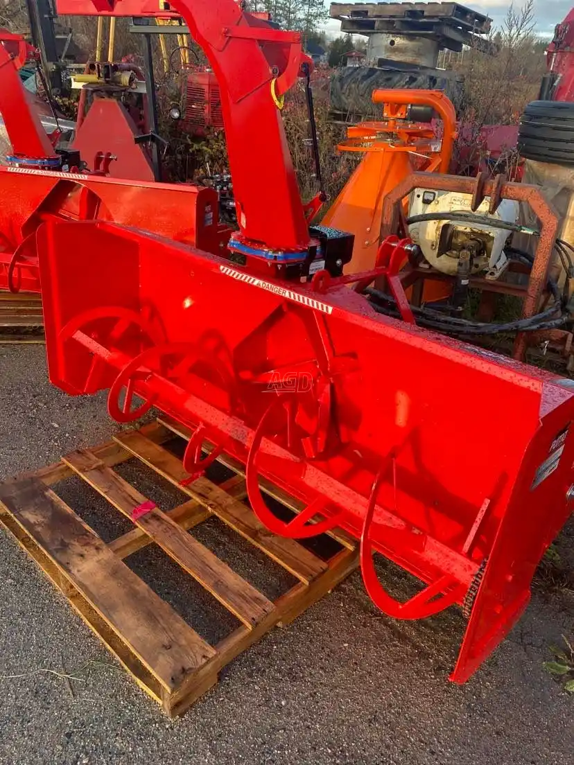 Gallery image 2 for 2023 Pronovost PUMA-72 Snow Blower