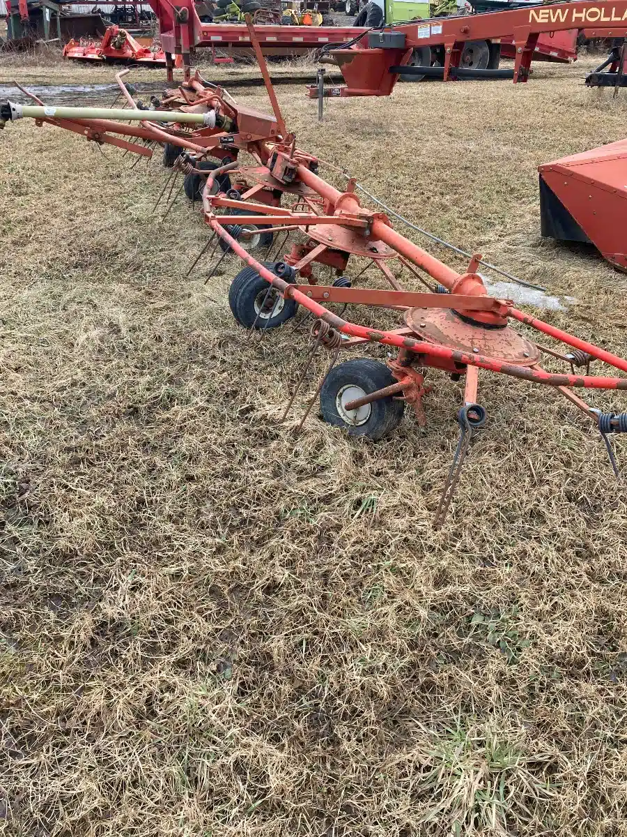 Gallery image 2 for Kuhn GF7000T Tedder Rake