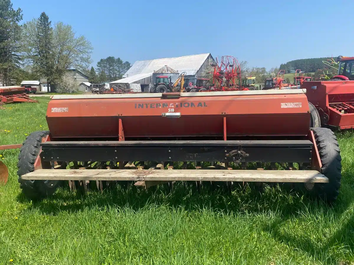 Gallery image 2 for Used International 510 Drill