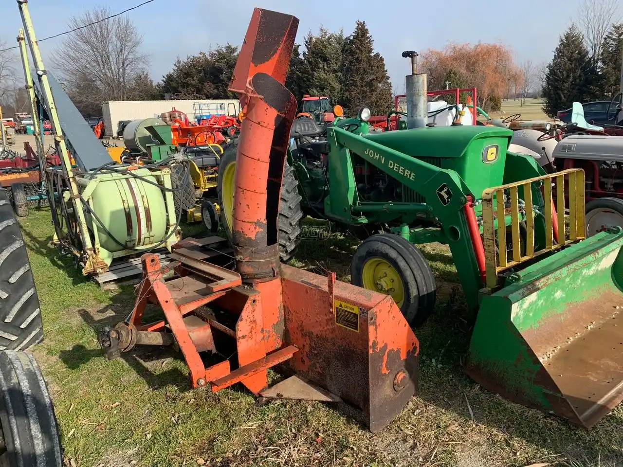 Gallery image 2 for Used New Idea 516A Snow Blower